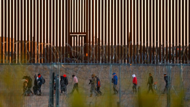 Carrera contra el reloj: Migrantes se apresuran a la frontera antes de la era Trump