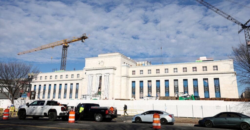 ¿Subirán las tasas en EE. UU.? El dilema de la Fed ante la presión de Trump