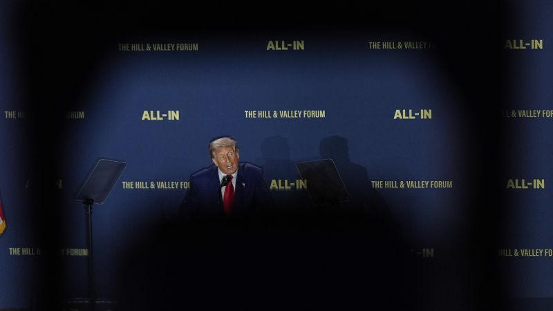 Trump lanza plan maestro de IA: menos reglas para Silicon Valley y guerra a China