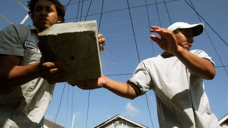 El poder latino en EE.UU.: Ya son la quinta economía del mundo