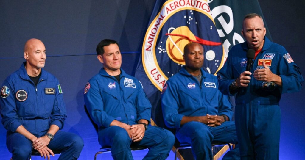 ¡Orgullo Latino en la NASA! Astronauta Frank Rubio y su madre salvadoreña conquistan el espacio